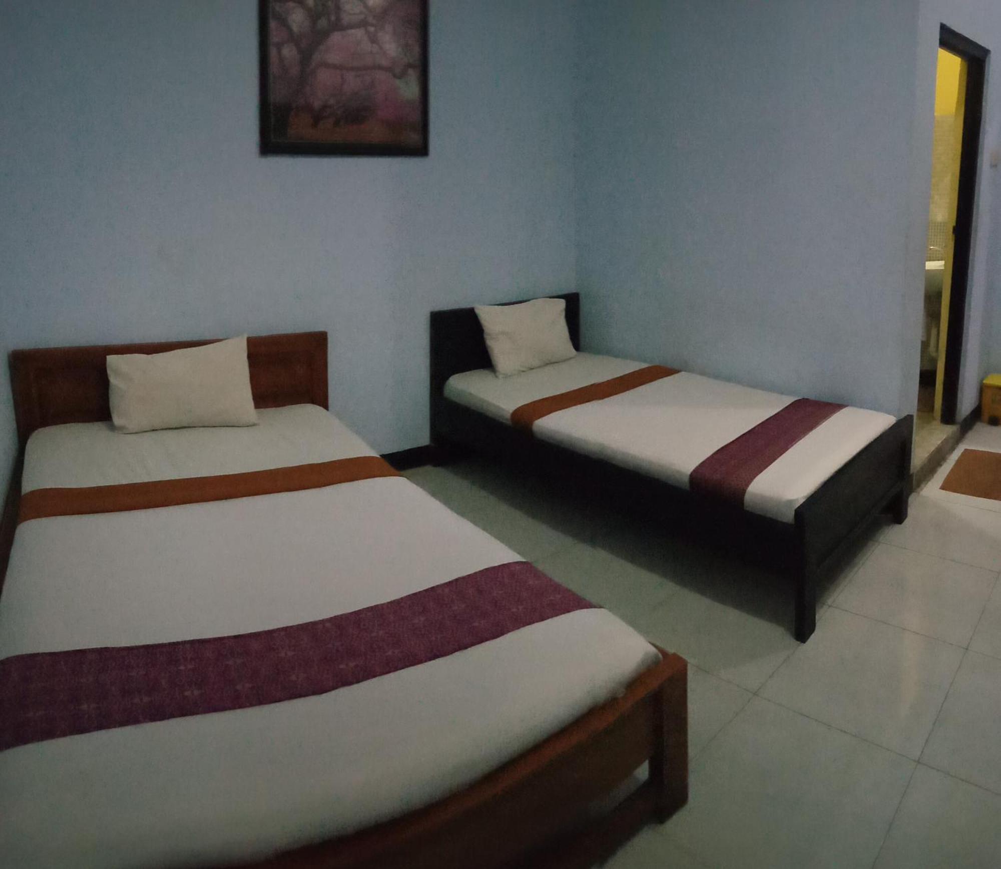 Hotel Ilhami Blitar Exterior foto